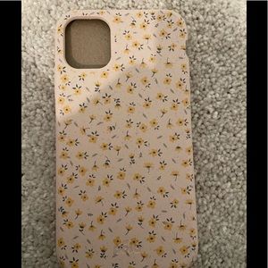 Pela iPhone 12 Case